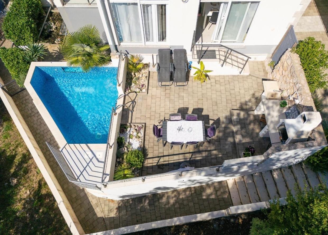 Apartment Sasso Bianco With The Private Pool Njivice Luaran gambar