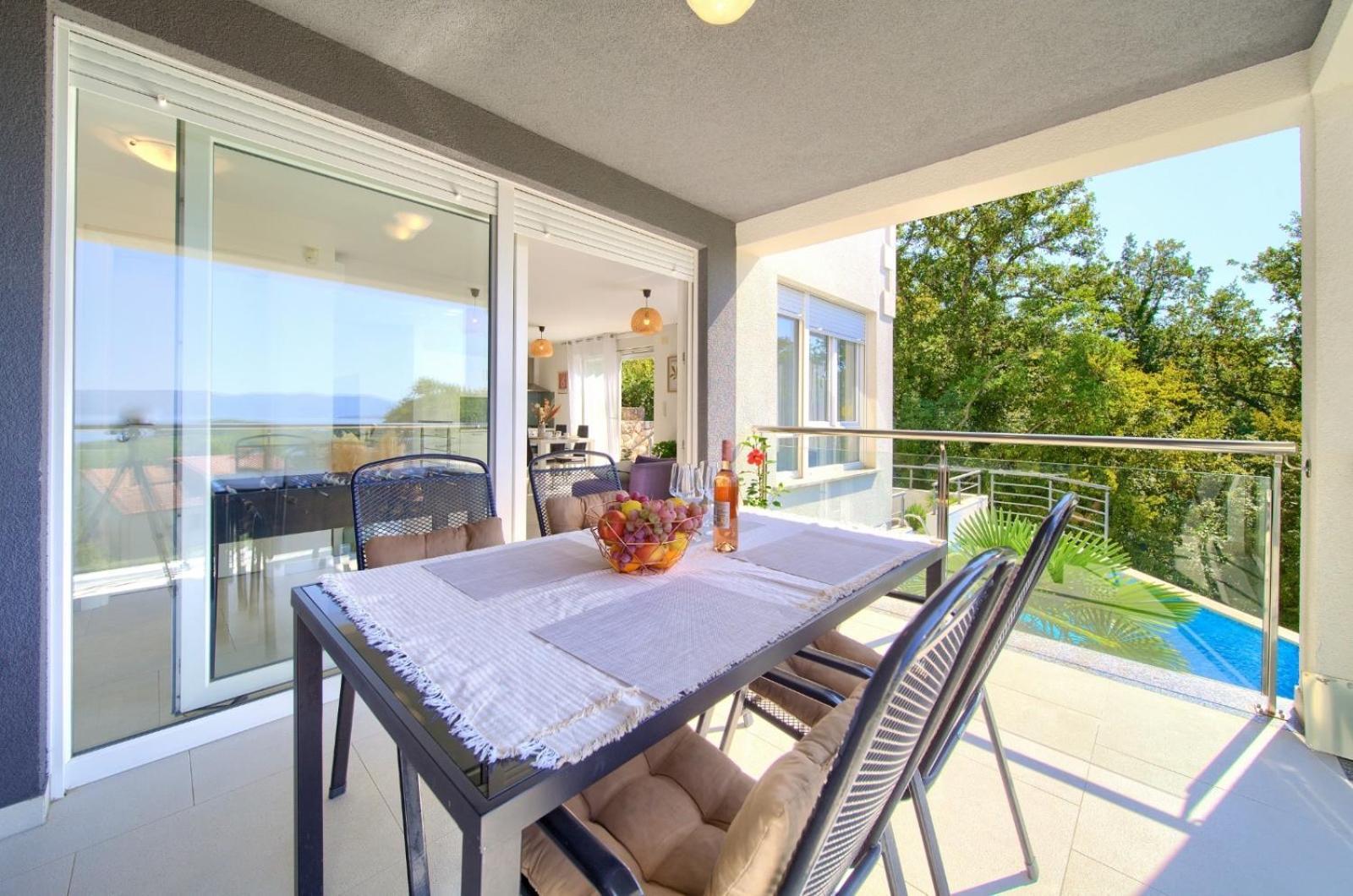 Apartment Sasso Bianco With The Private Pool Njivice Luaran gambar